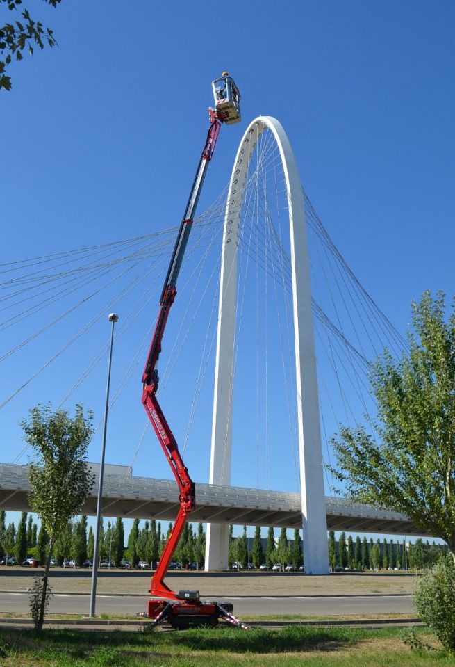 Hinowa 20.10 Tracked Spider Boom