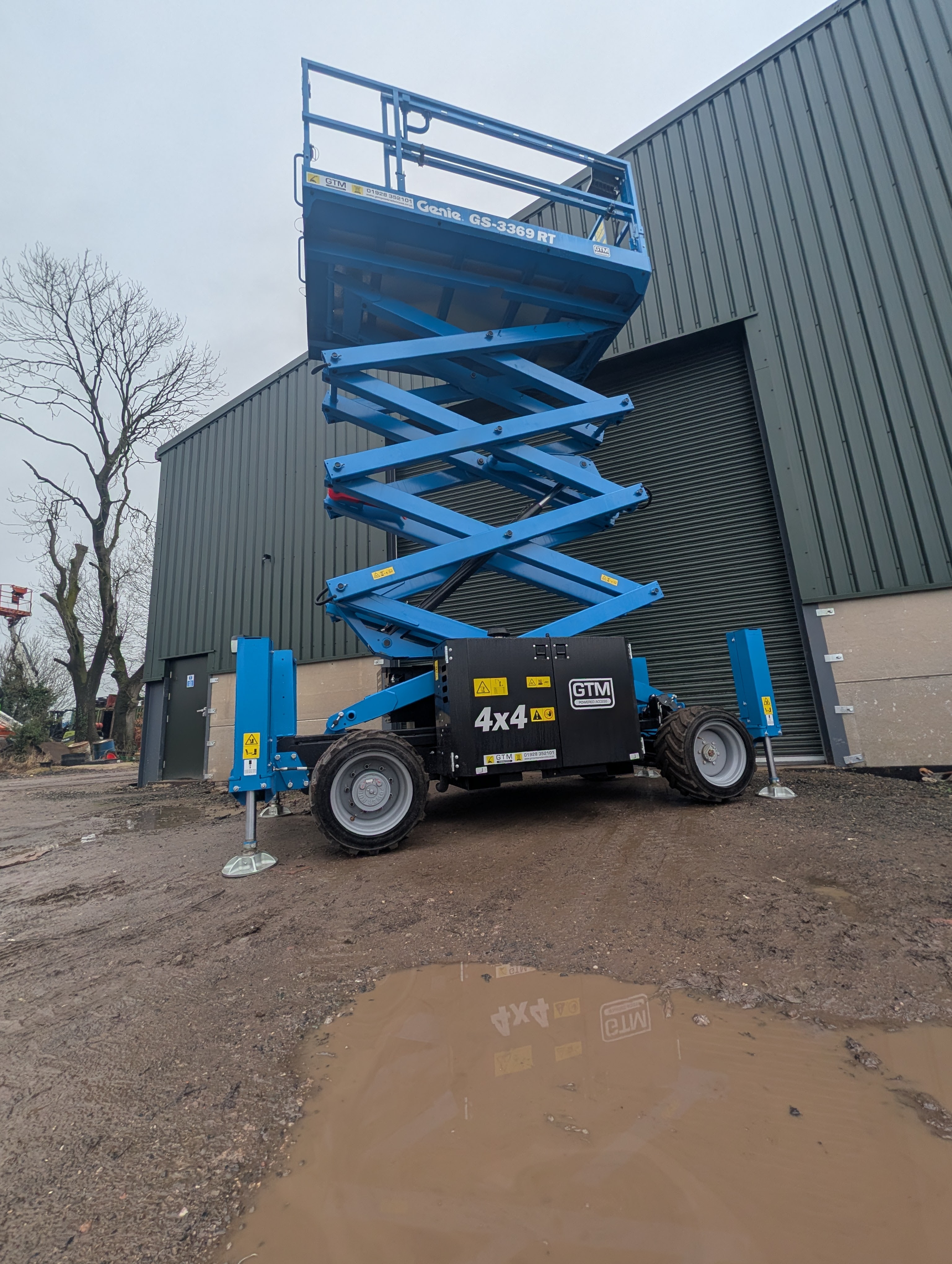 Genie GS3369 RT 11.96m Diesel Scissor Lift